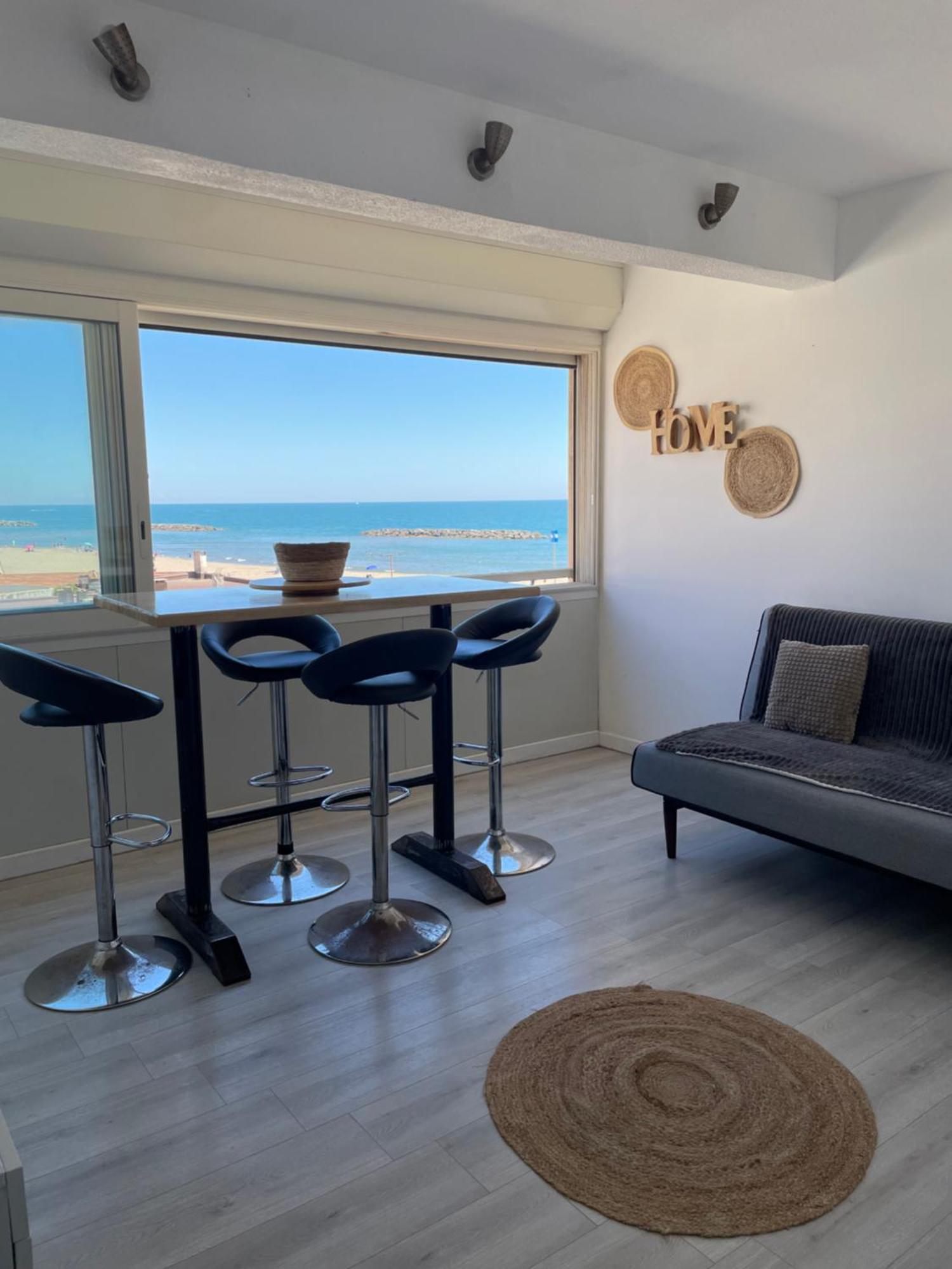 Superbe Appartement Vue Sur Mer วัลราส์-ปลาจ ภายนอก รูปภาพ